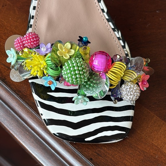 BETSEY JOHNSON Black Embellished Ankle Strap Open Toe Block Heel Beaded Sandals - Picture 4 of 16